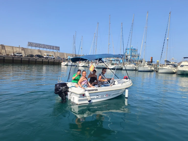 Yacht charter Arona - Dipol D-400 F1RST on SamBoat