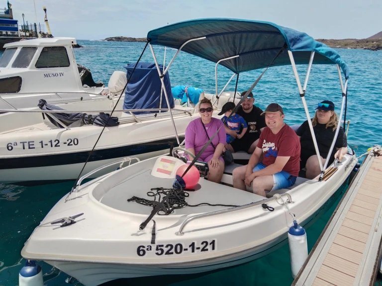 Yacht hire Arona cheap D-400 F1RST