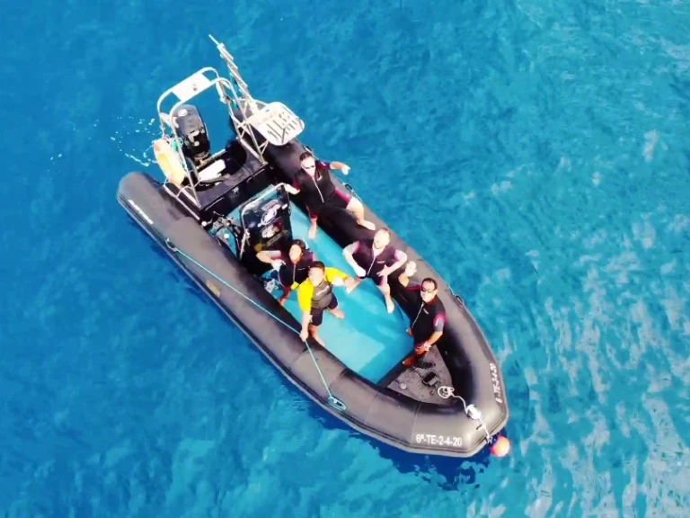 Charter a Zodiac Explorer 640 in Las Galletas on Samboat