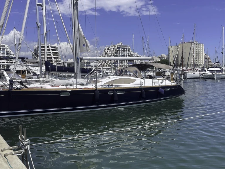 Sailboat hire in Antibes - Jeanneau Sun Odyssey 54 DS