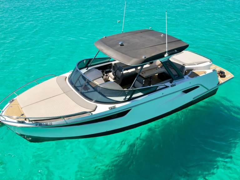 Charter a Alfamarine 28 in Ibiza Town on Samboat