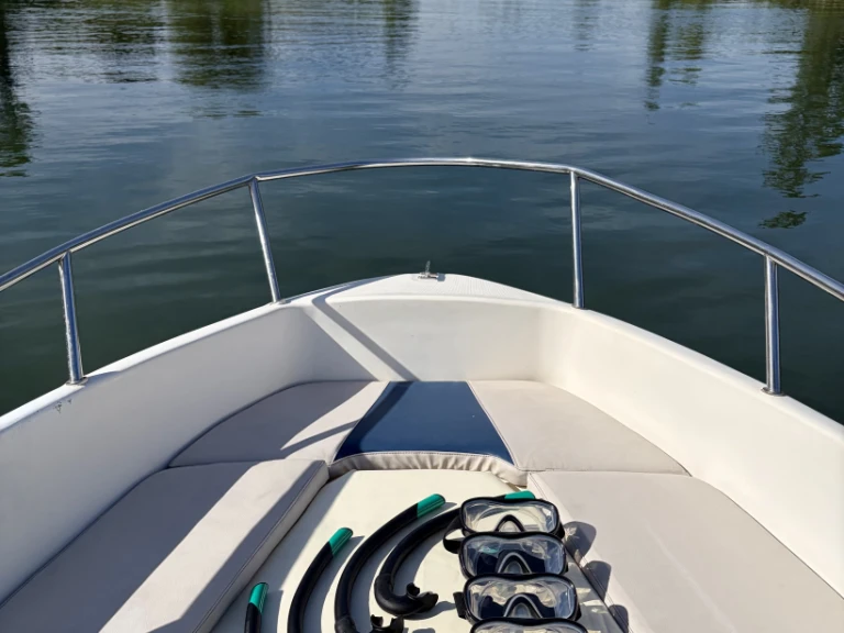 Charter a Rio Rio 450 SOL in Mandelieu-la-Napoule on Samboat