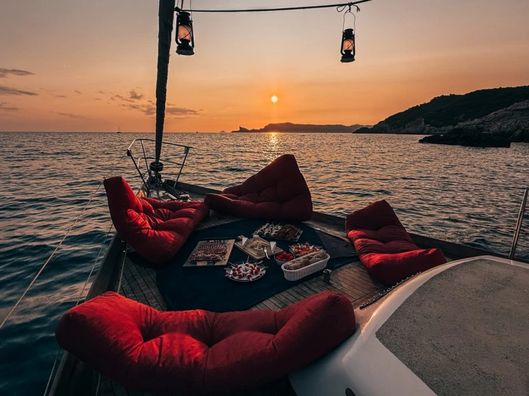 Hire Sailboat Bateau d'architecte Carter with a boat licence