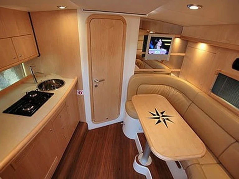 Charter a Airon 345 in Lagos on Samboat