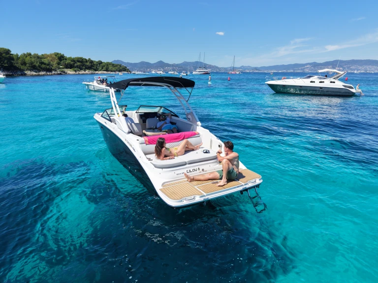Motorboat to hire Port La Napoule at the best price