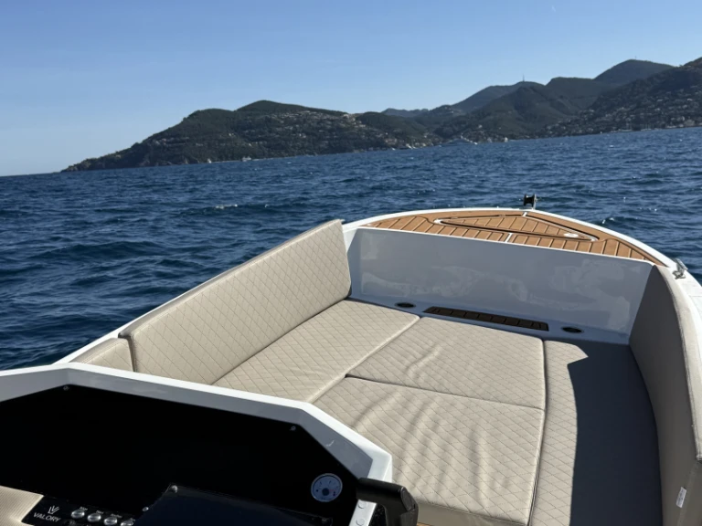 Yacht charter Cannes - Valory Valory 525 on SamBoat