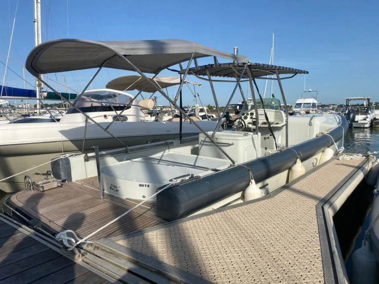 Motorboat hire in La Rochelle - STS Expression 29