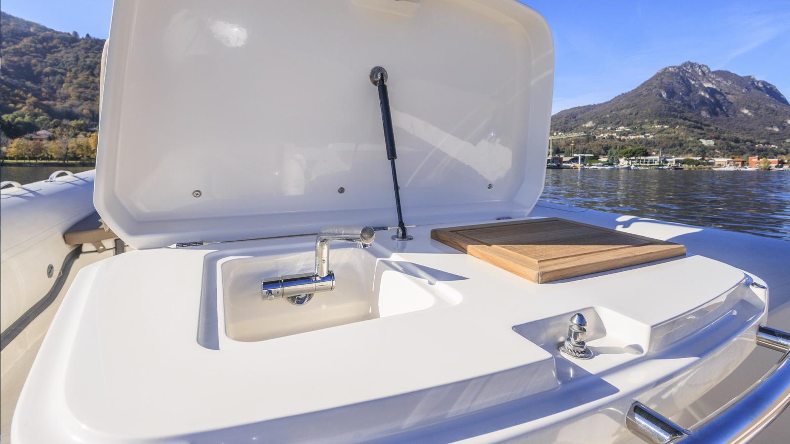RIB hire in Port of Cannigione - Bwa Bwa 29 Premium