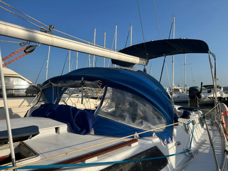 Sailboat to hire Alicante at the best price