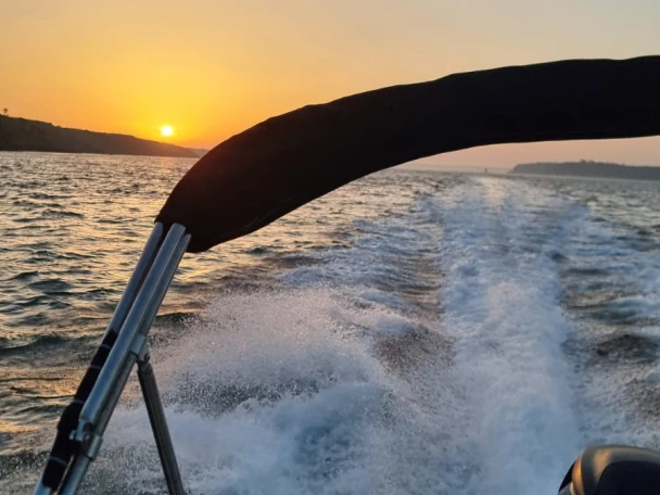 Yacht charter Brest - Quicksilver Activ 555 Open on SamBoat