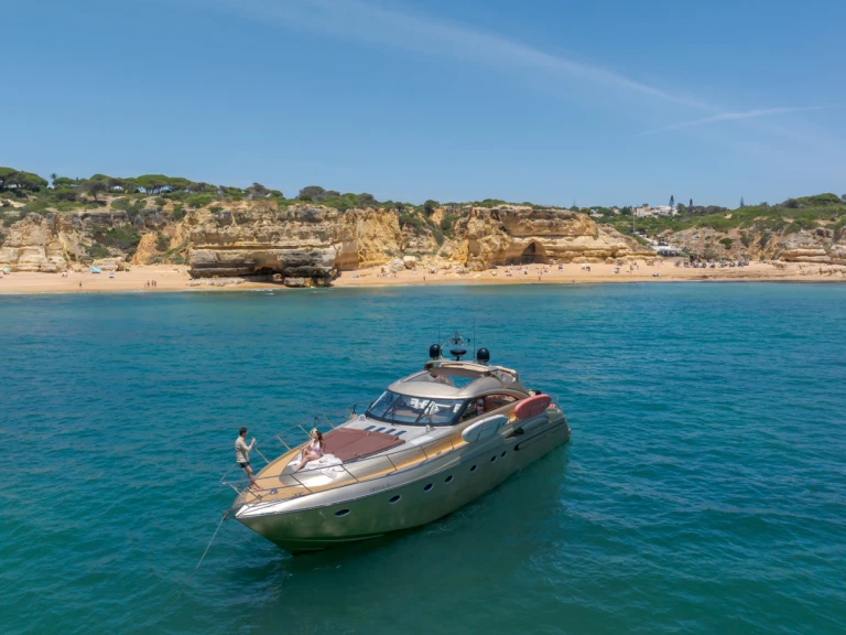 Charter a Princess Princess V65 in Vilamoura on Samboat