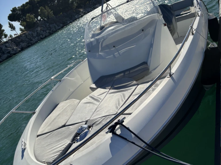 Hire Motorboat with or without skipper Bénéteau Marseille