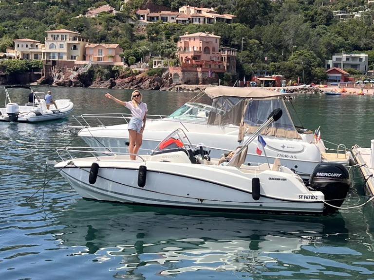 Yacht hire Cannes cheap Quicksilver 605 Sundeck
