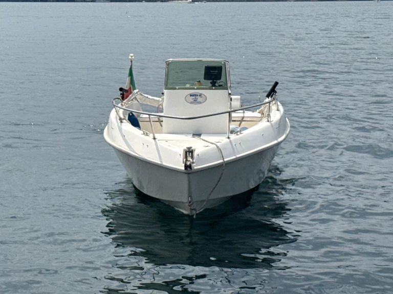 Motorboat to hire Angera at the best price