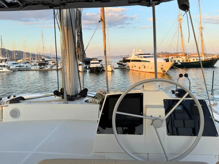 Hire Catamaran with or without skipper Bali Néa Péramos