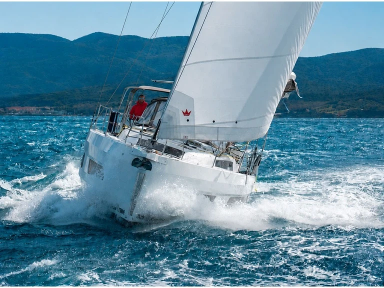Charter a Dufour Dufour 41 in Furnari on Samboat