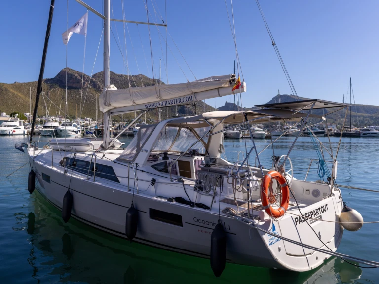Yacht charter Port de Pollença - Bénéteau Oceanis 41.1 Perfomance on SamBoat
