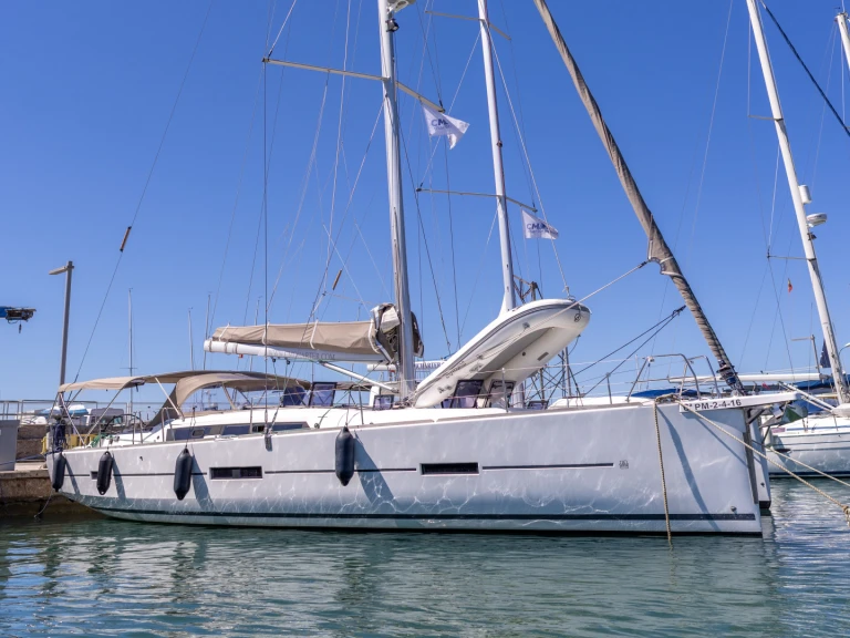 Sailboat hire in Port de Pollença - Dufour Dufour 460 Grand Large