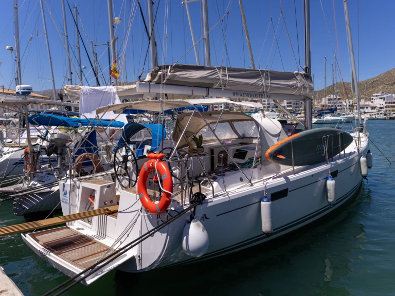 Yacht charter Port de Pollença - Hanse Hanse 415 on SamBoat