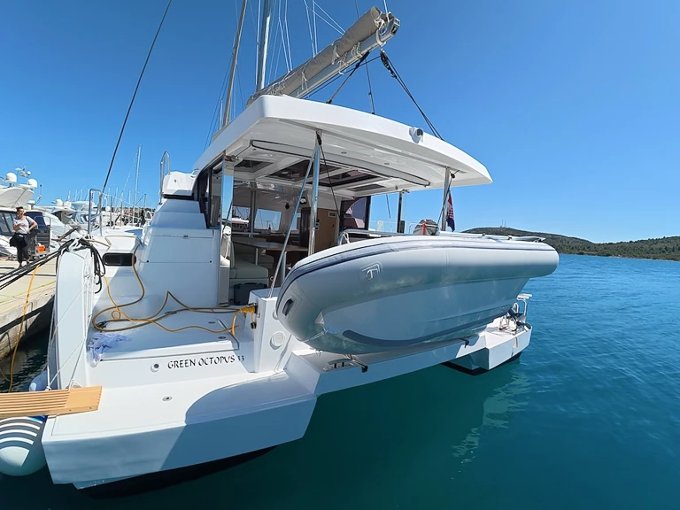 Bali Bali Catspace Voile charter bareboat or skippered in  Pirovac