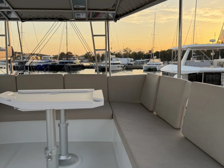 Hire Catamaran Bali with a boat licence