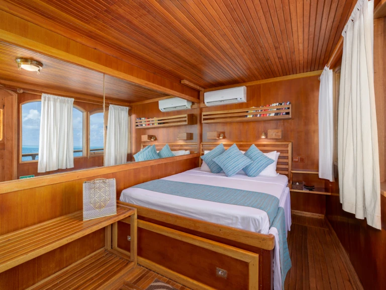 Hire Luxury Yacht with or without skipper  Malé