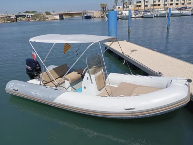 Yacht charter Antibes - Zodiac Medline 580 on SamBoat