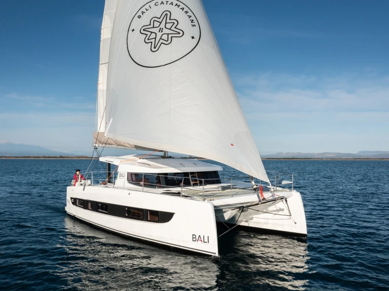 Hire Catamaran Bali with a boat licence