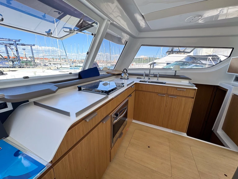 Charter a Bali Bali Catspace Voile in Pirovac on Samboat