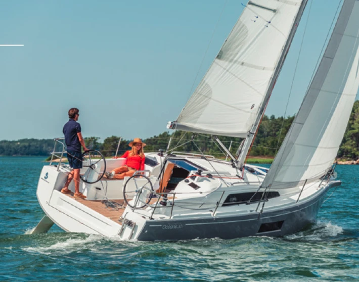 Bénéteau Oceanis 30.1 charter bareboat or skippered in  Port de Trébeurden