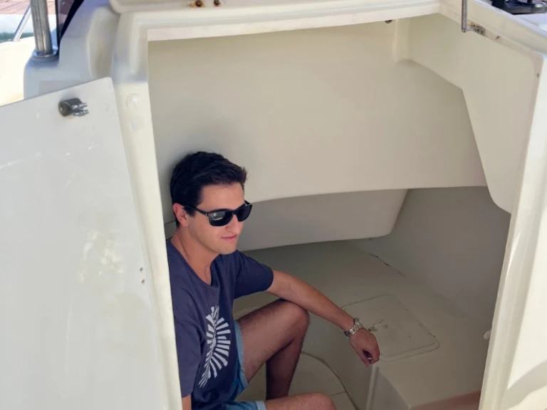 Charter a Shiren Shiren 23 Open Plus in Garrucha on Samboat