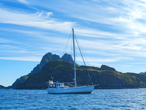 Sailboat to hire Svolvær (Lofoten) at the best price