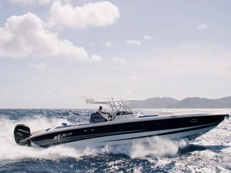 Motorboat to hire Marigot at the best price