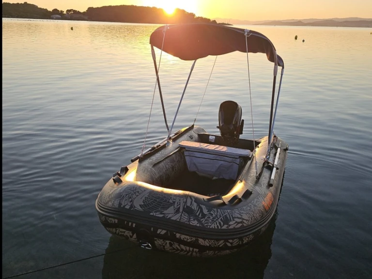 RIB to hire Le Brusc at the best price