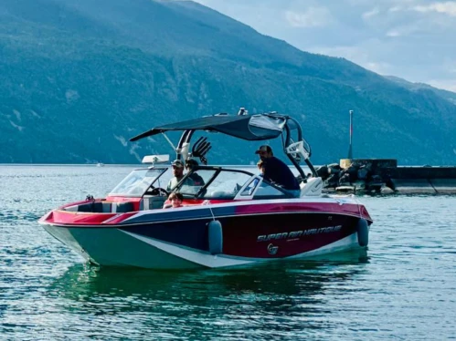 Motorboat hire in Aix-les-Bains - Nautique Correct Craft g21