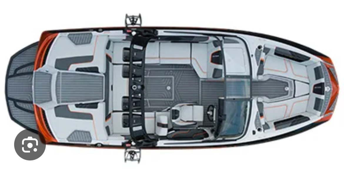 Hire Motorboat Nautique Correct Craft with a boat licence