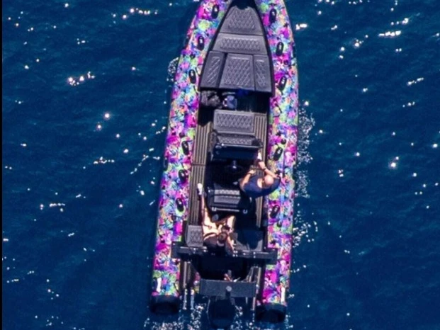 Hire RIB Océan Skull with a boat licence