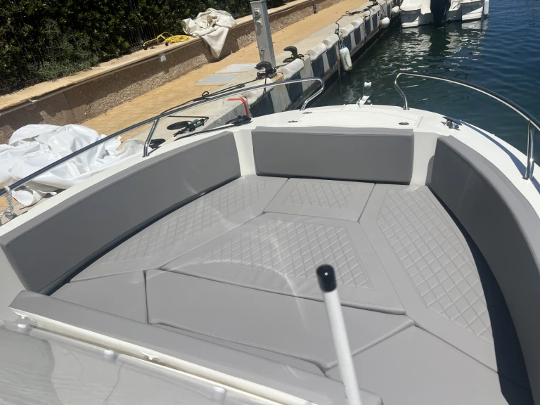 Charter a Pacific Craft Pacific Craft 750 Open in Javea on Samboat