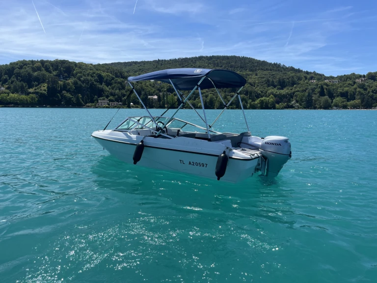 Yacht hire Annecy cheap GT 185