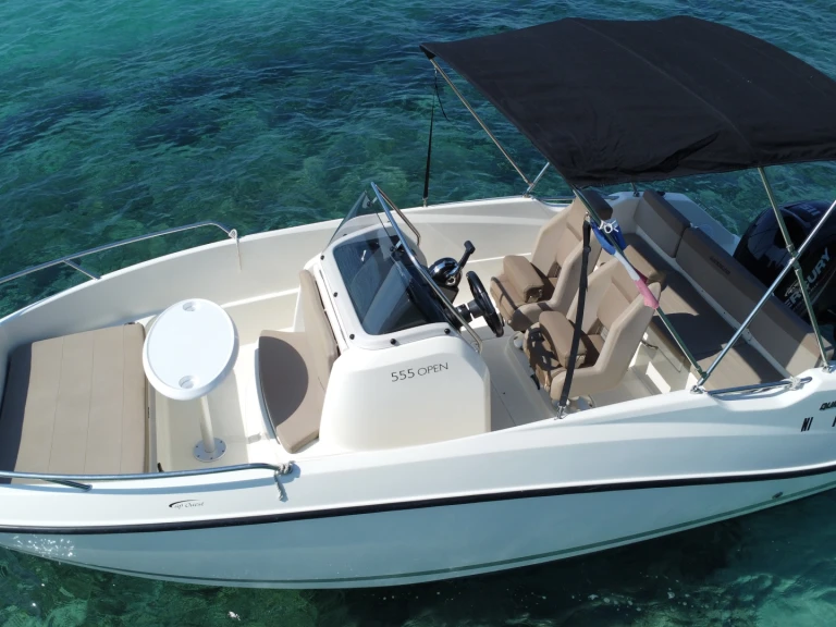Motorboat hire in Mandelieu-la-Napoule - Quicksilver Activ 555 Open