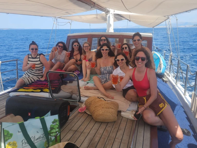 Yacht hire Jesenice cheap 45