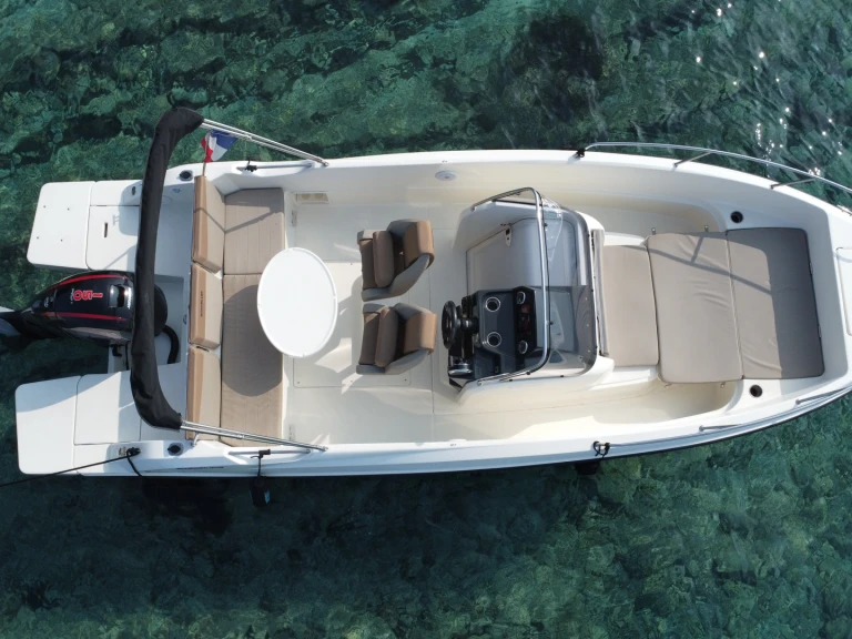 Yacht hire Mandelieu-la-Napoule cheap Activ 675 Open