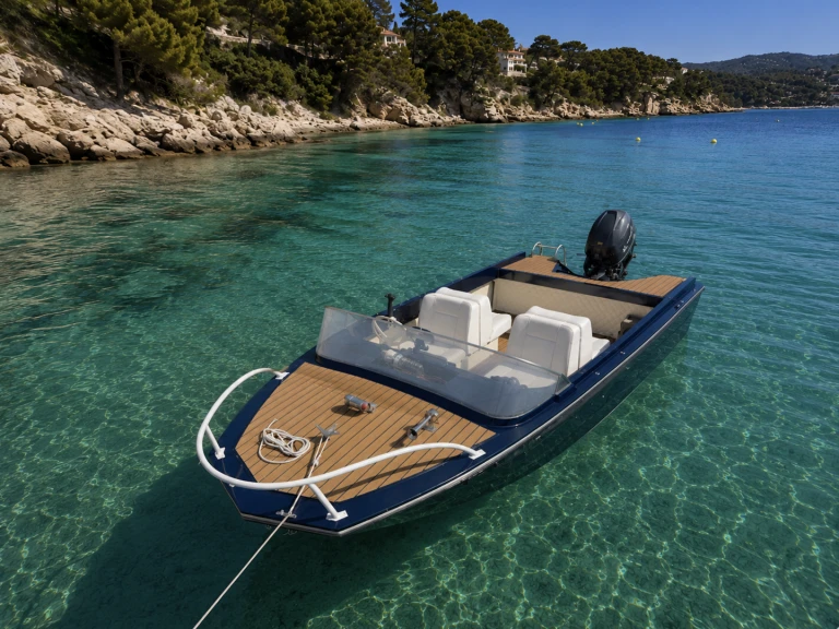 Motorboat to hire France at the best price