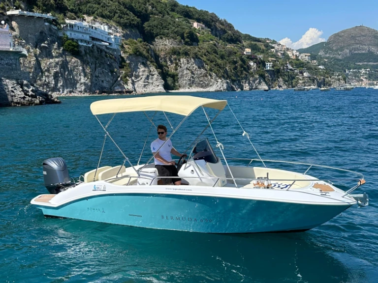 Hire a Romar Bermuda 690 Vietri sul Mare