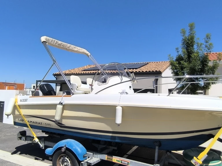 Hire a Jeanneau Cap Camarat 545 Style Vias
