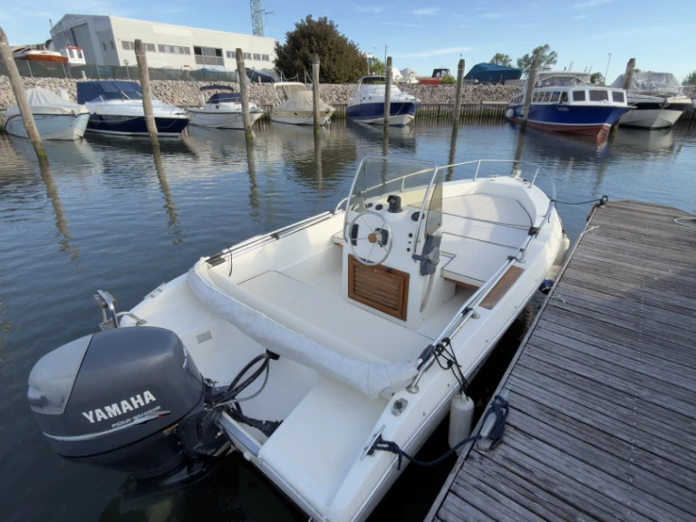 Hire Motorboat with or without skipper Capelli Portegrandi I