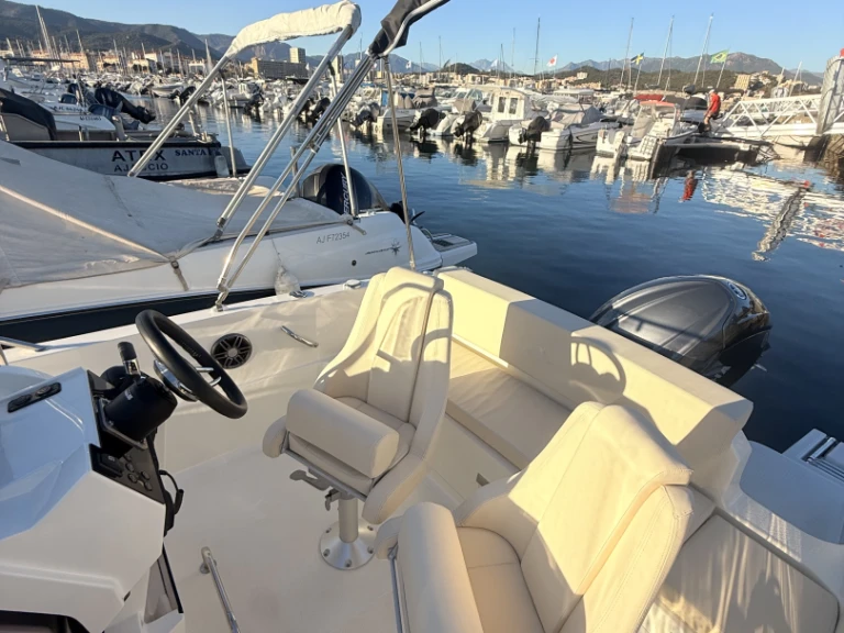 Yacht charter Ajaccio - Pacific Craft Pacific Craft 625 Open Trendy on SamBoat