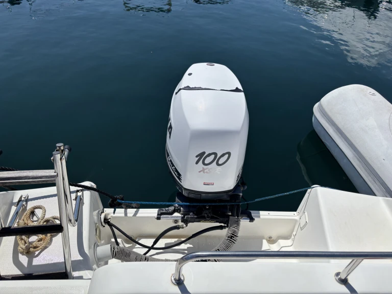 Hire Motorboat Selva with a boat licence