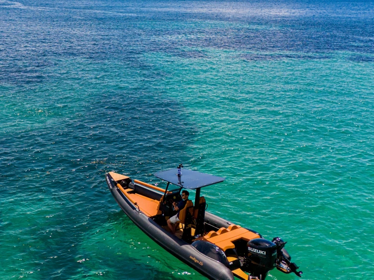 Hire Motorboat with or without skipper INDIGO Corfu
