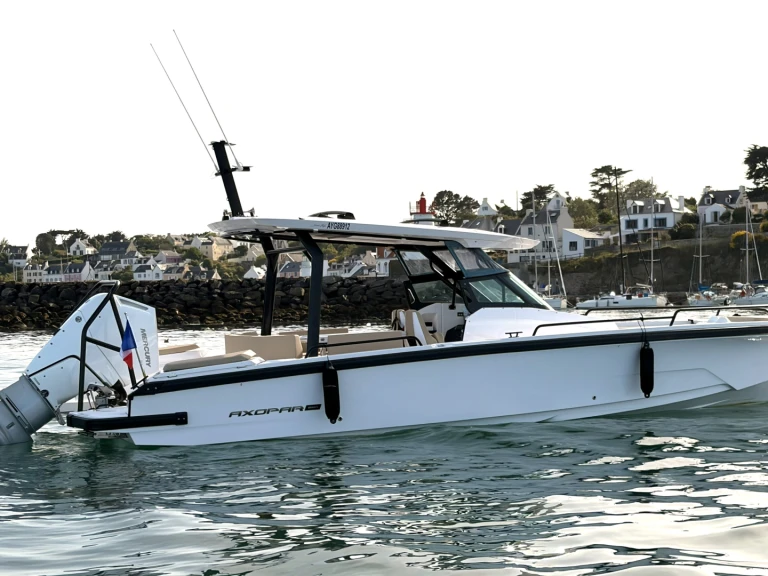 Motorboat to hire Étel at the best price